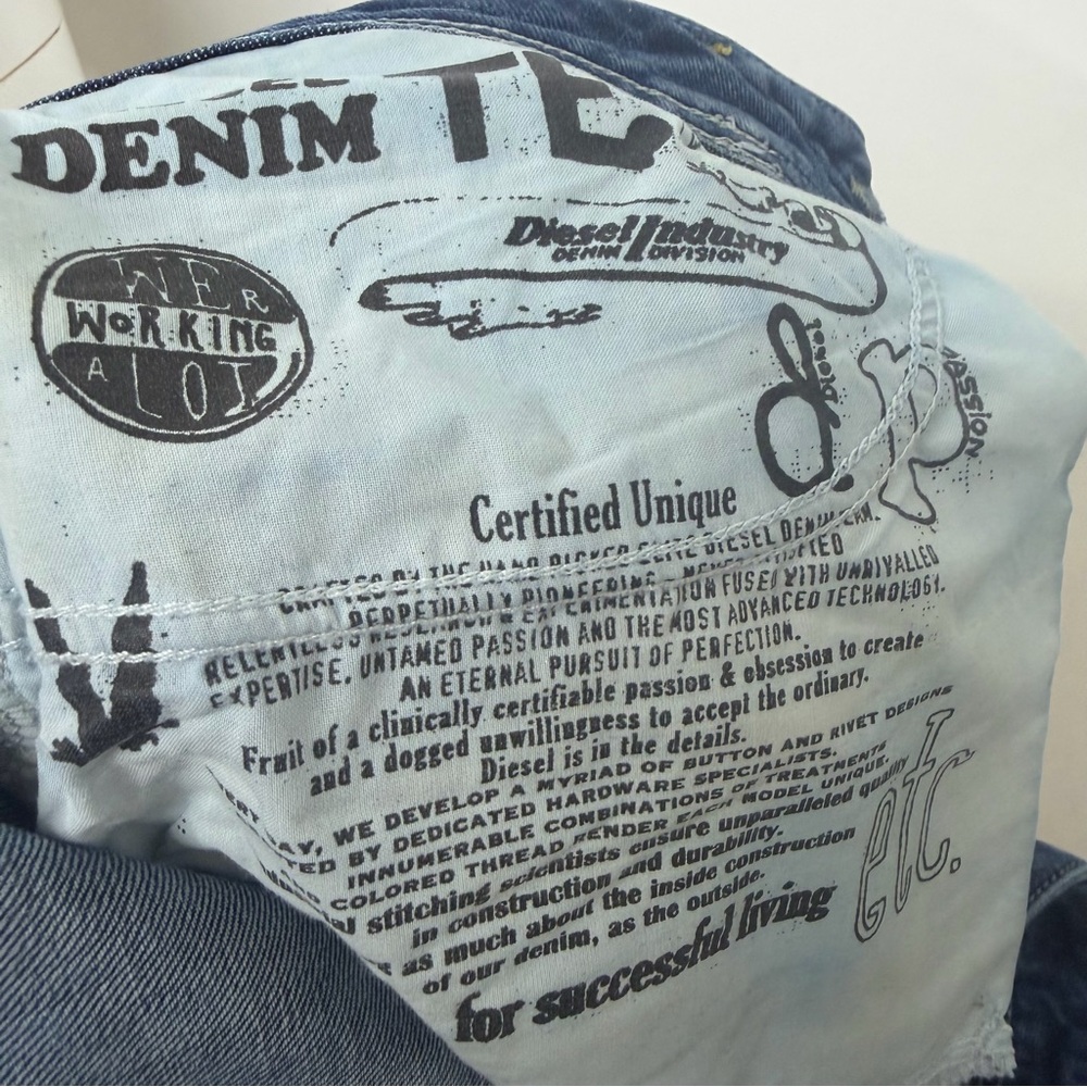 Diesel Vint. Zathan Regular Bootcut Medium Wash Distressed Made in Italy Size 33 - Picture 14 of 15